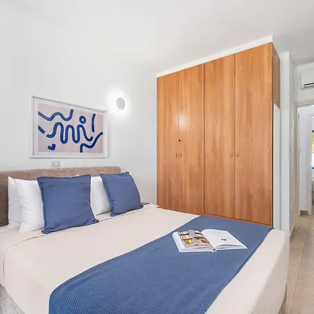 Agnes Beachfront By Nomads Polis